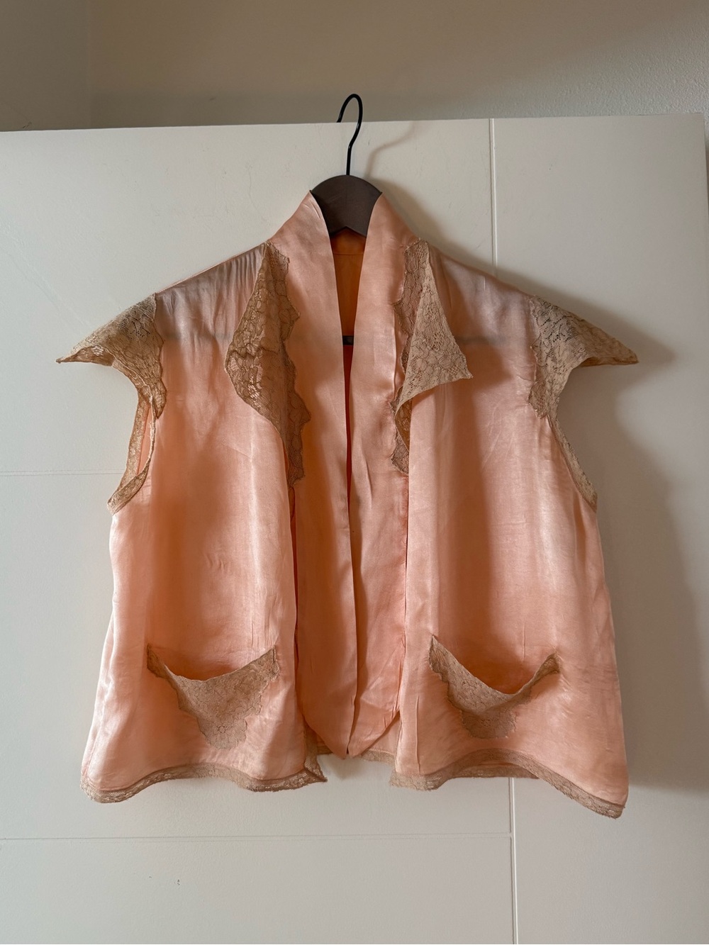 Vintage 1940s Silk and Lace Bed Jacket